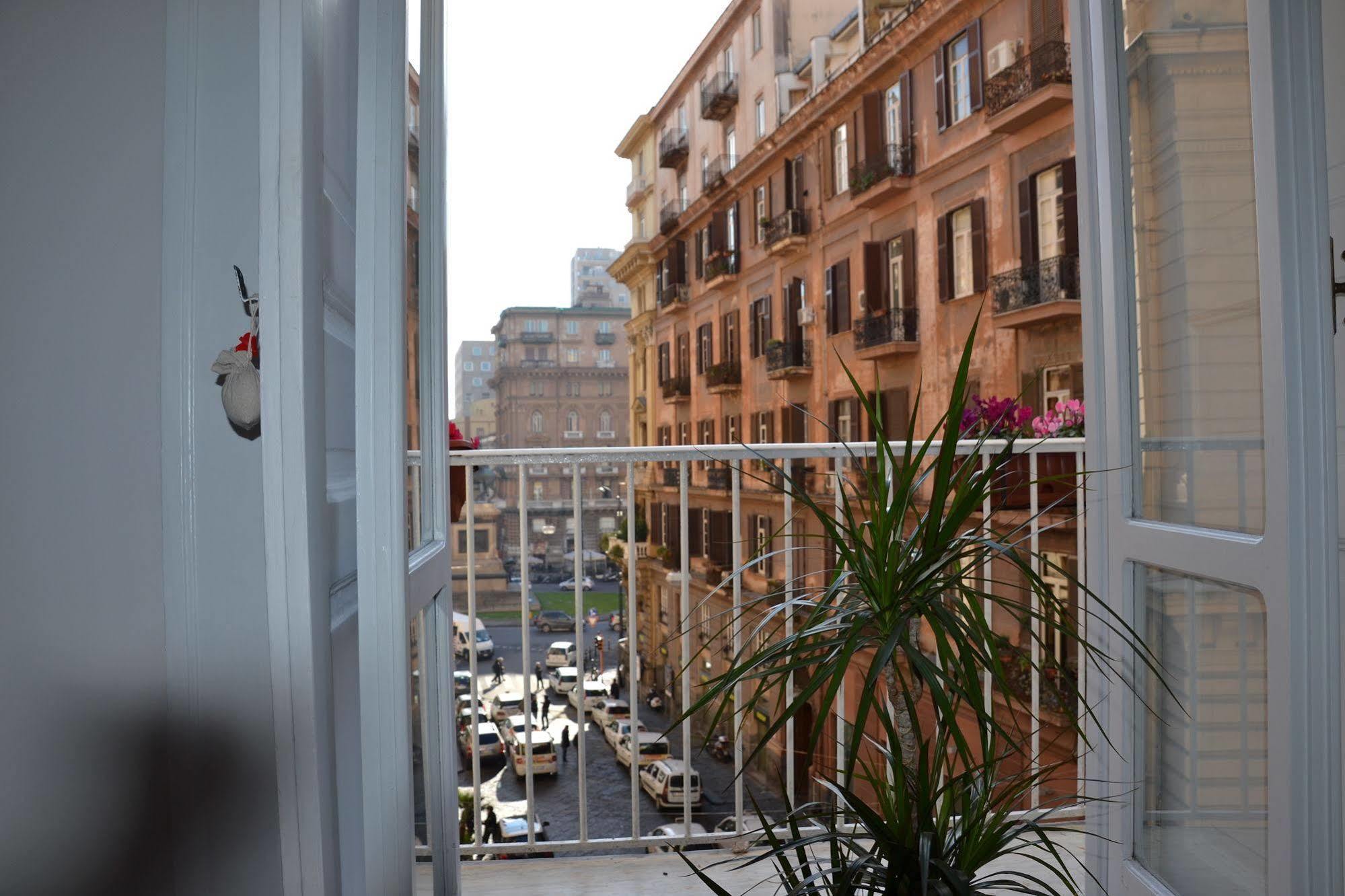 Napul'Art Bed & Breakfast Napoli Bagian luar foto