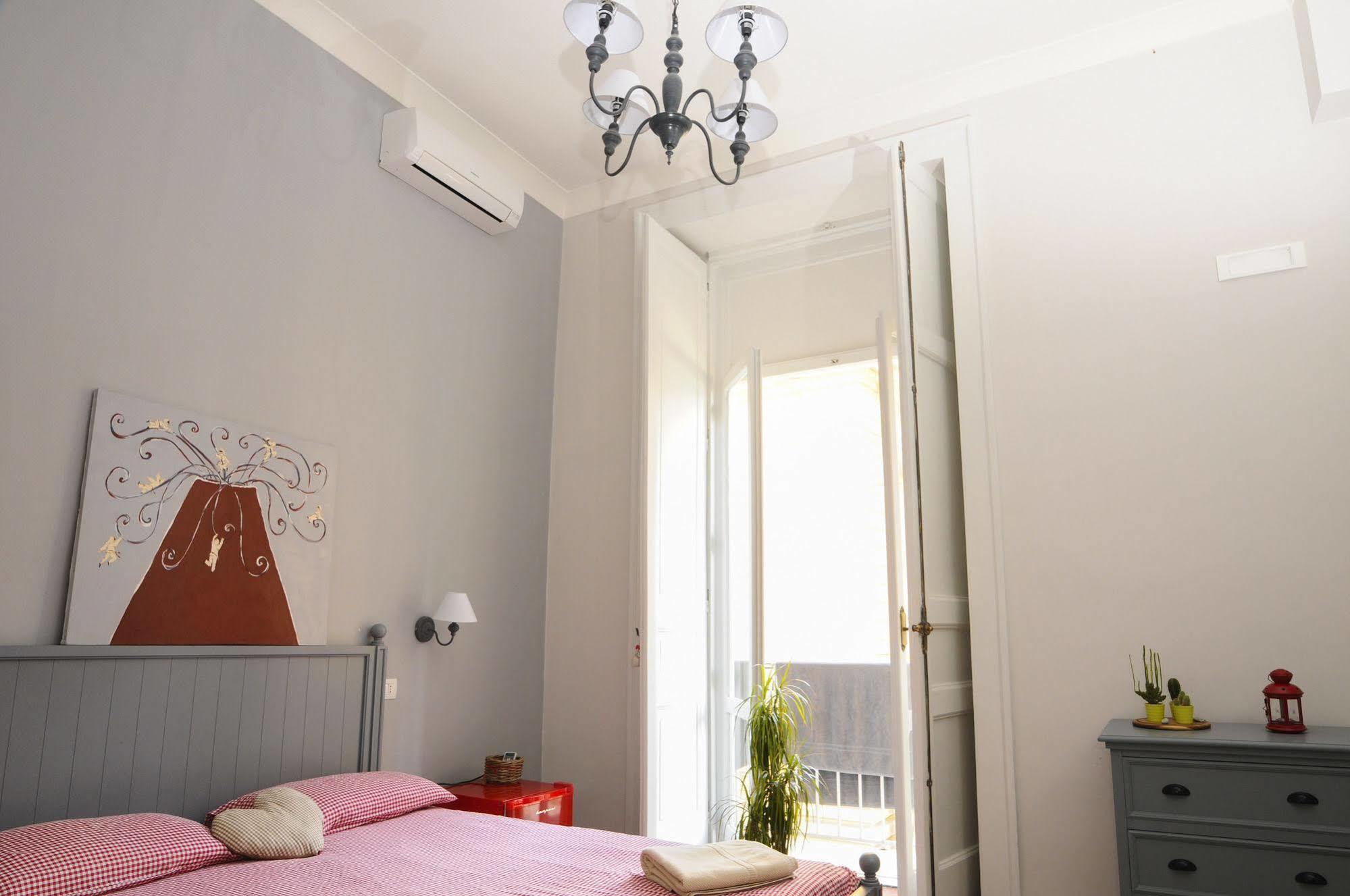 Napul'Art Bed & Breakfast Napoli Bagian luar foto
