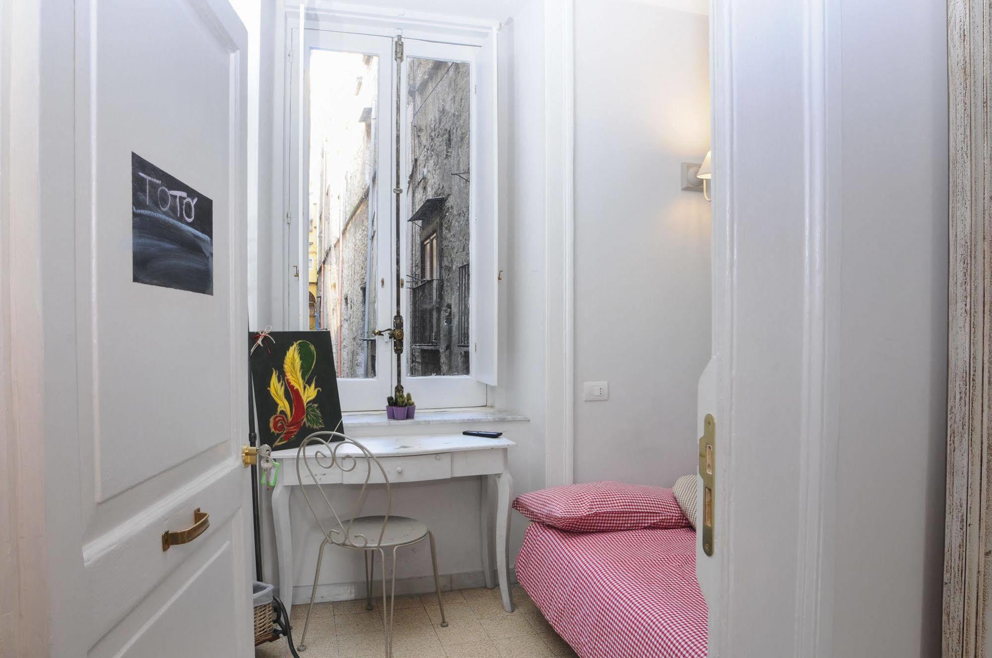 Napul'Art Bed & Breakfast Napoli Bagian luar foto