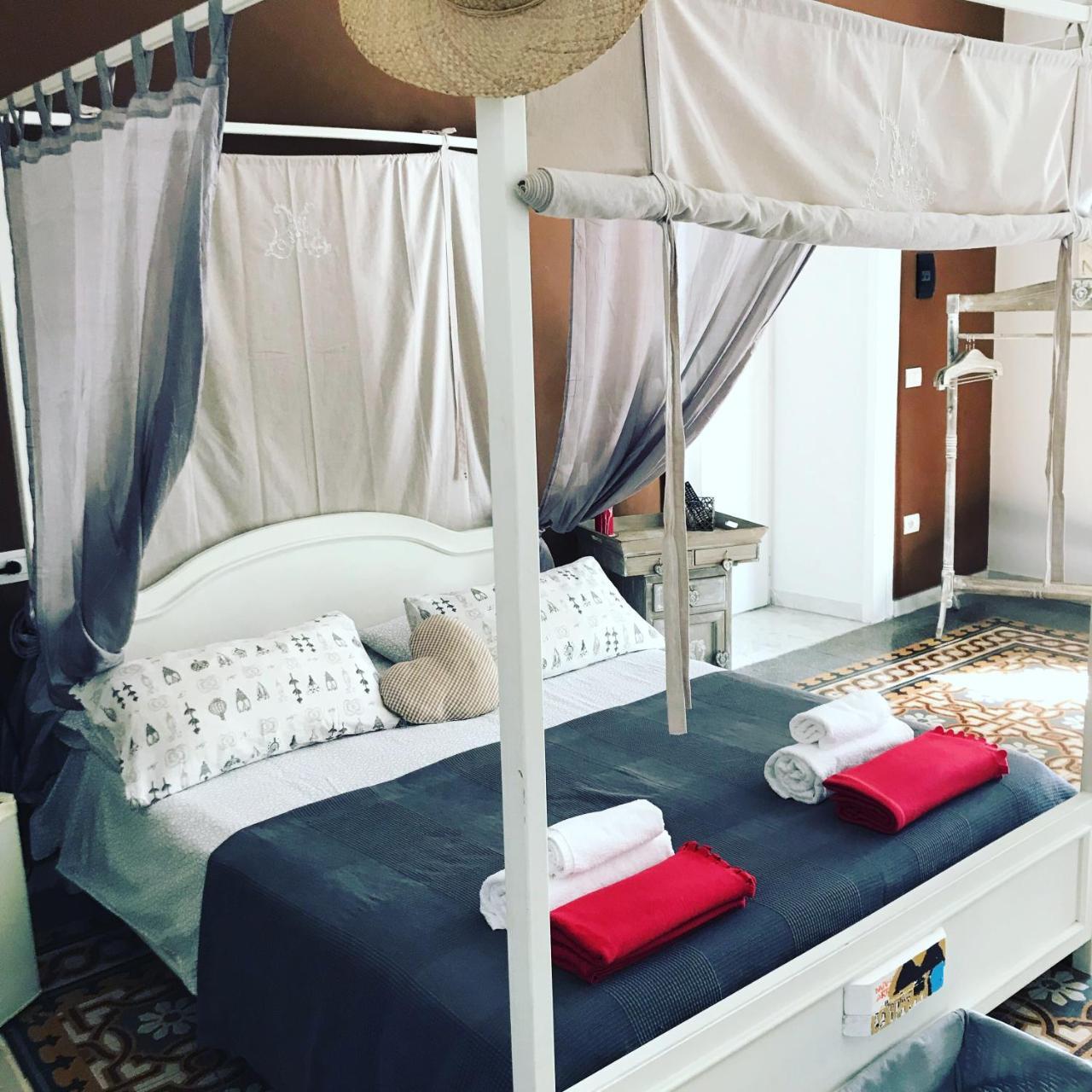 Napul'Art Bed & Breakfast Napoli Bagian luar foto
